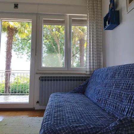Garden Apartment *
